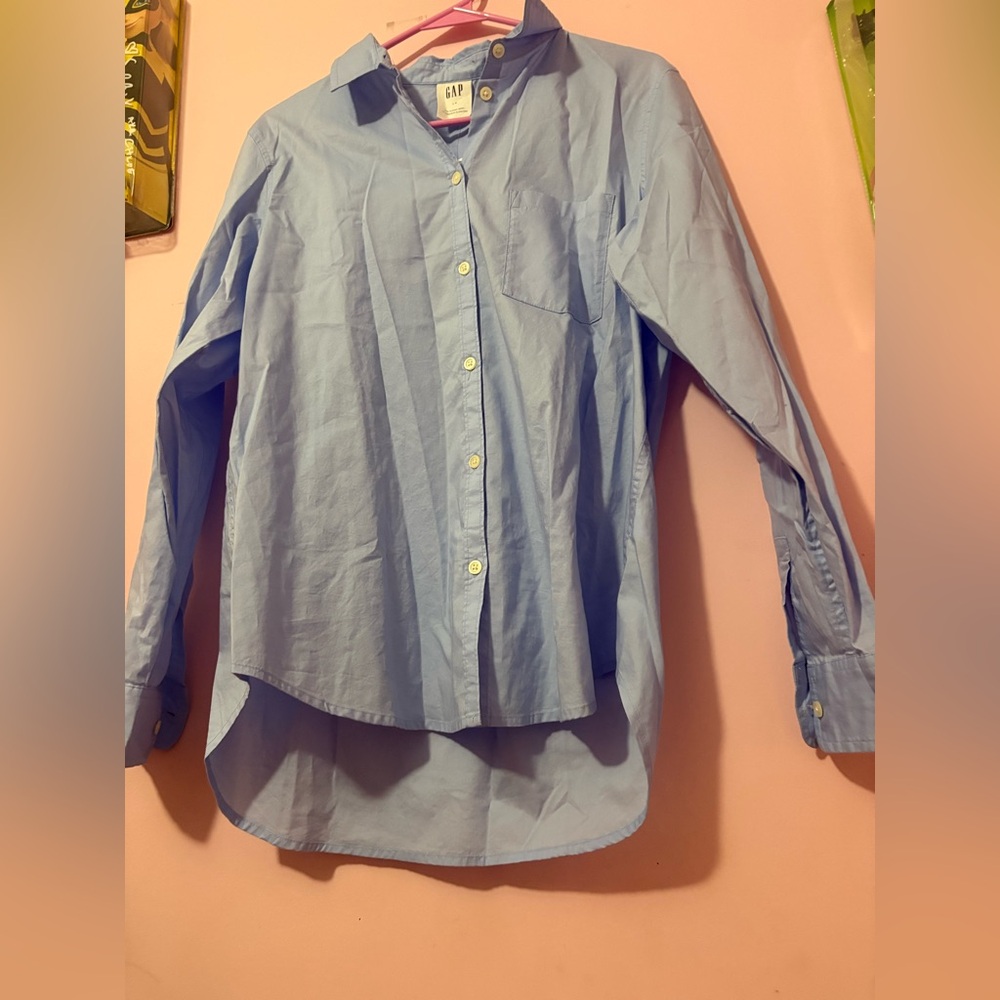 ⭐️GAP Classic Button-Down Shirt in Light Blue